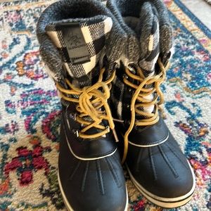 Women’s winter boots